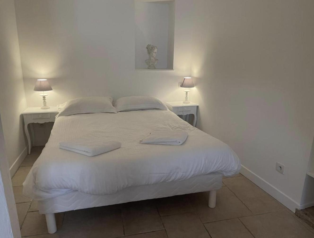 ביון Batisse Paradis- 3 Appartements Calmes Et Elegants Au Centre Historique De Beaune חדר תמונה