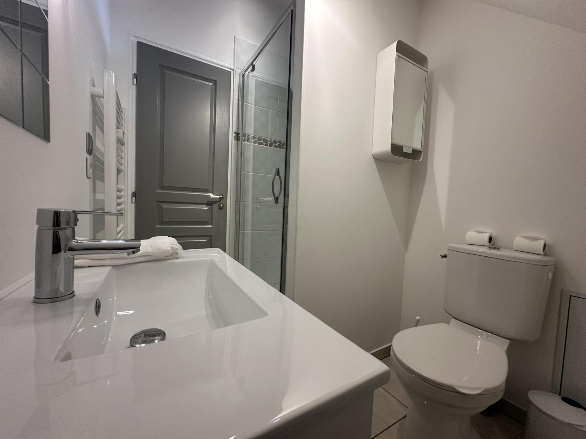ביון Batisse Paradis- 3 Appartements Calmes Et Elegants Au Centre Historique De Beaune חדר תמונה