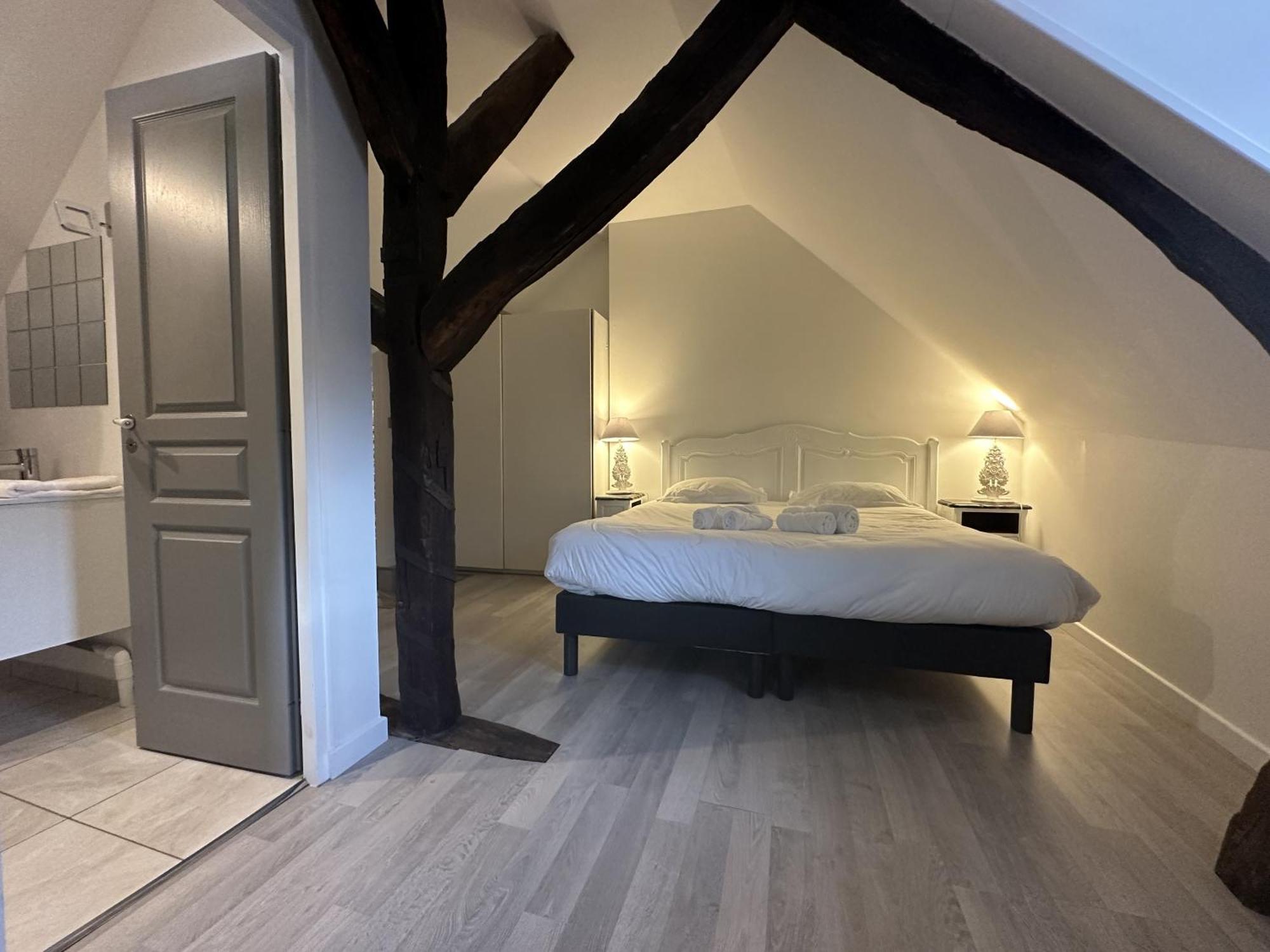 ביון Batisse Paradis- 3 Appartements Calmes Et Elegants Au Centre Historique De Beaune חדר תמונה