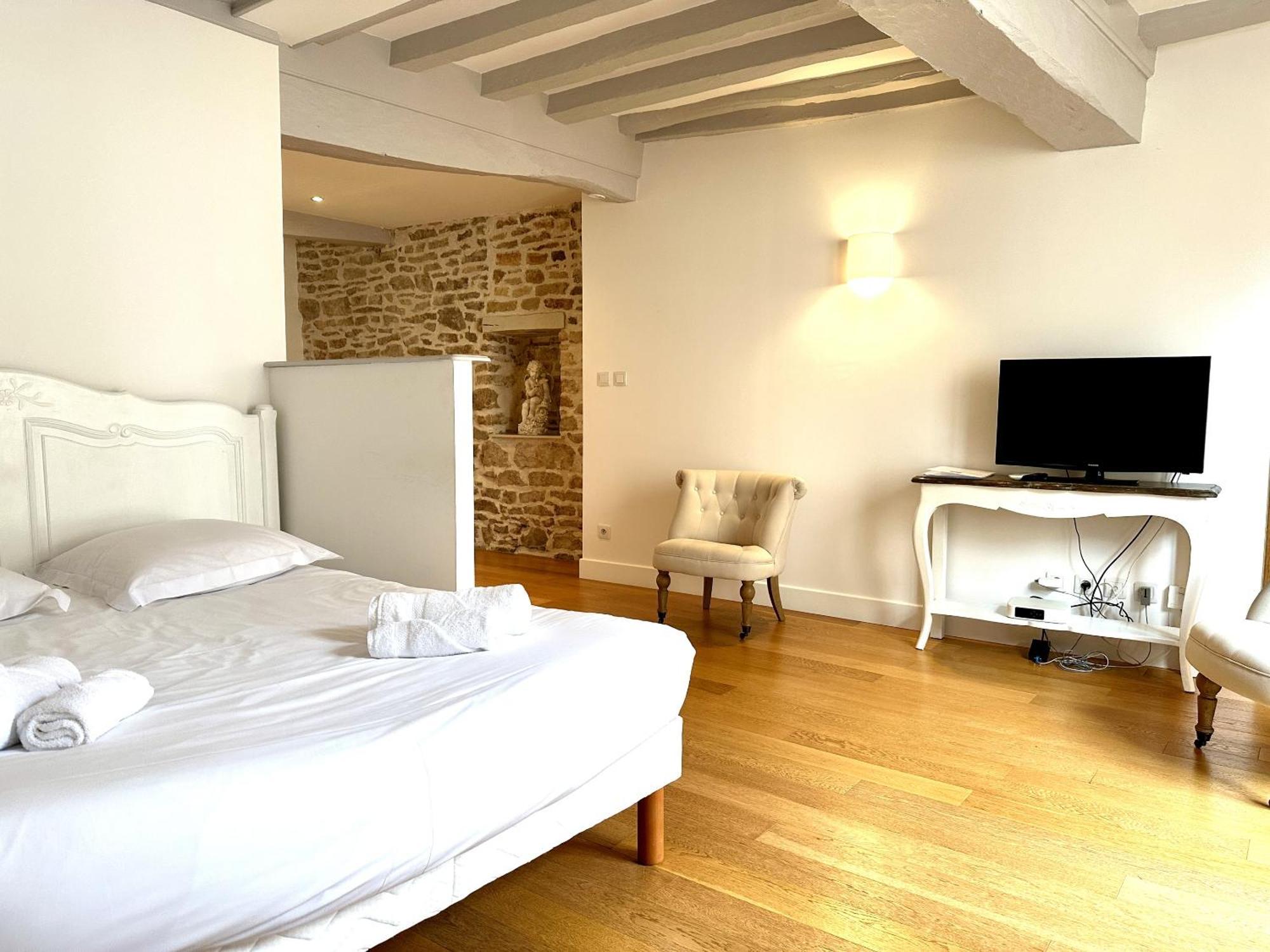 ביון Batisse Paradis- 3 Appartements Calmes Et Elegants Au Centre Historique De Beaune מראה חיצוני תמונה