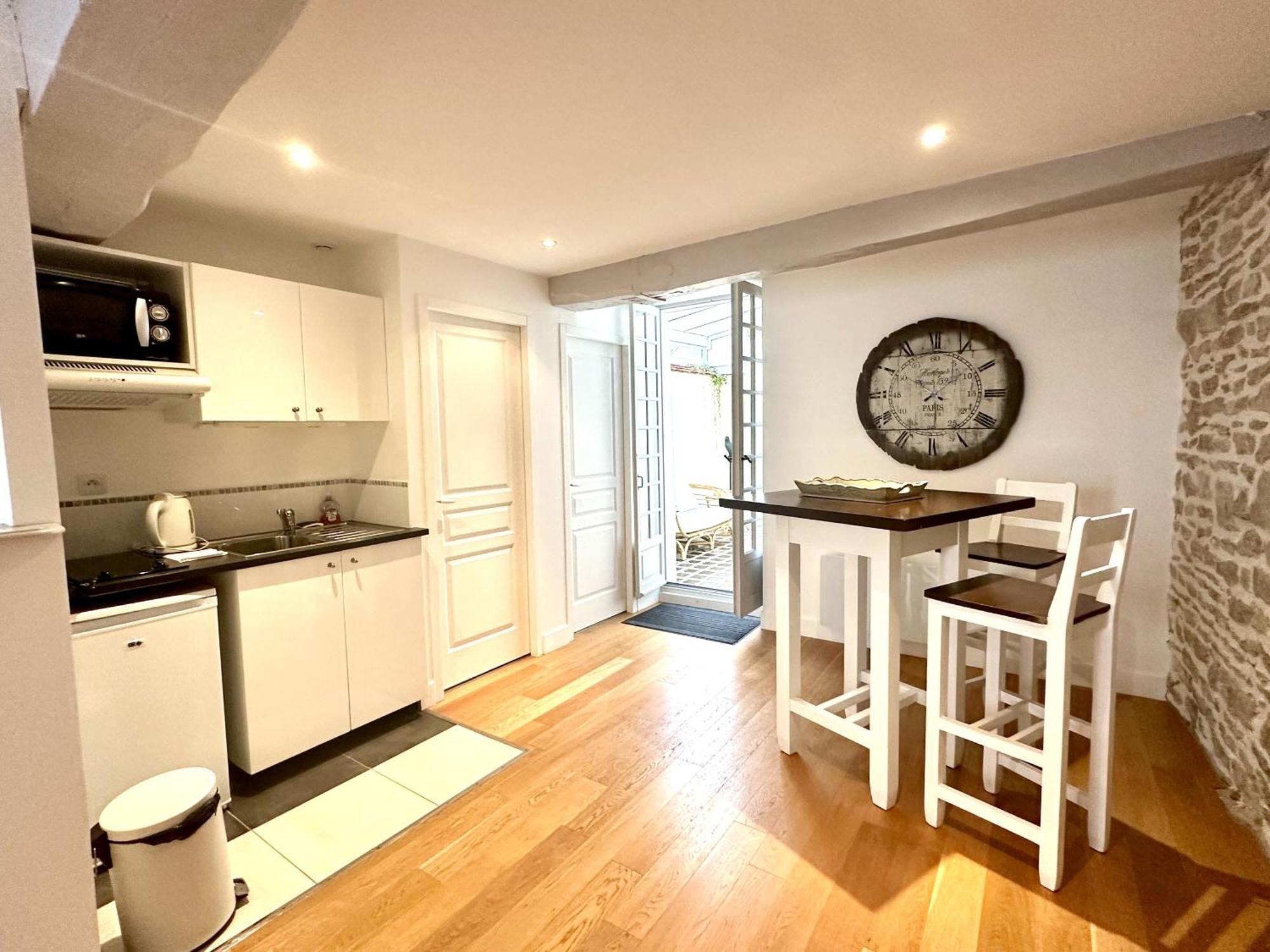 ביון Batisse Paradis- 3 Appartements Calmes Et Elegants Au Centre Historique De Beaune מראה חיצוני תמונה